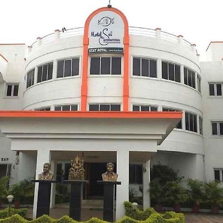 Hotel Sai International Rayagada Extérieur photo