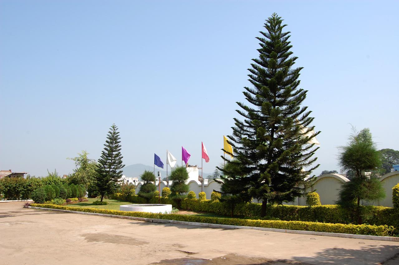 Hotel Sai International Rayagada Extérieur photo
