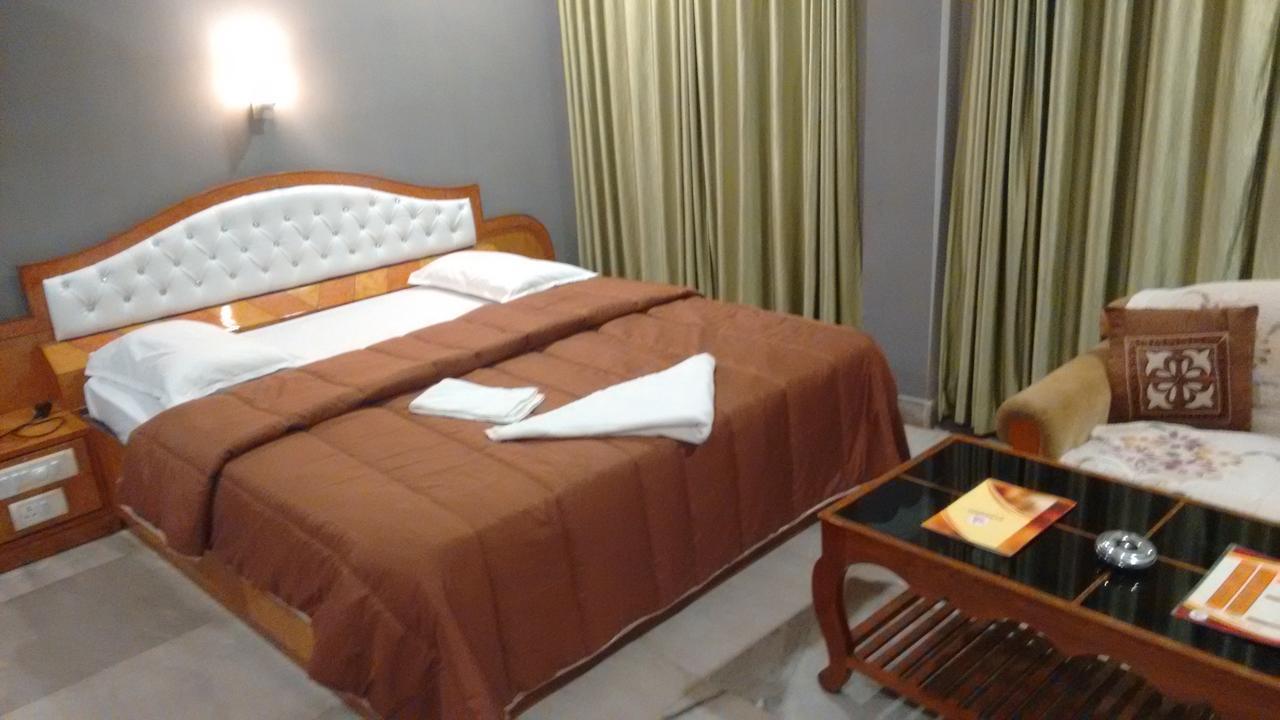 Hotel Sai International Rayagada Extérieur photo