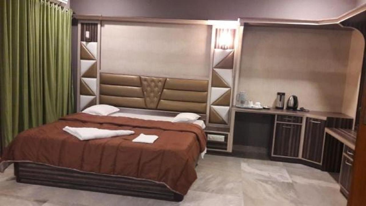 Hotel Sai International Rayagada Extérieur photo